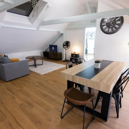 Atypique Proche Gare/ Dans L'hyper-centre Spacieux Pour 6p Au Coeur De Apartment